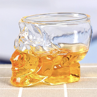 Tazza regalo artigianale con t - Wine To Beer To Liquor recensione e prezzo