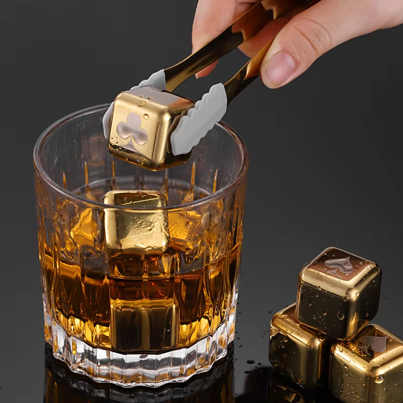 Rocce rinfrescanti in metallo  - Whiskey Stone Set recensione e prezzo