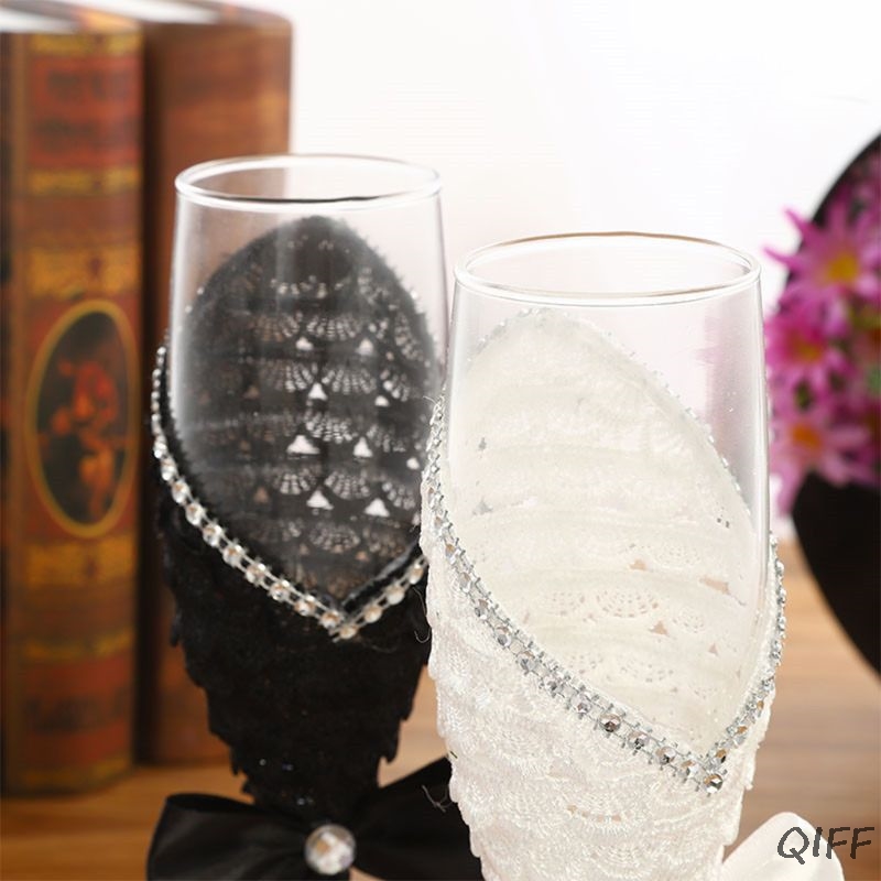 1 paio di abiti da sposa fatti - Champagne Flute Pair recensione e prezzo